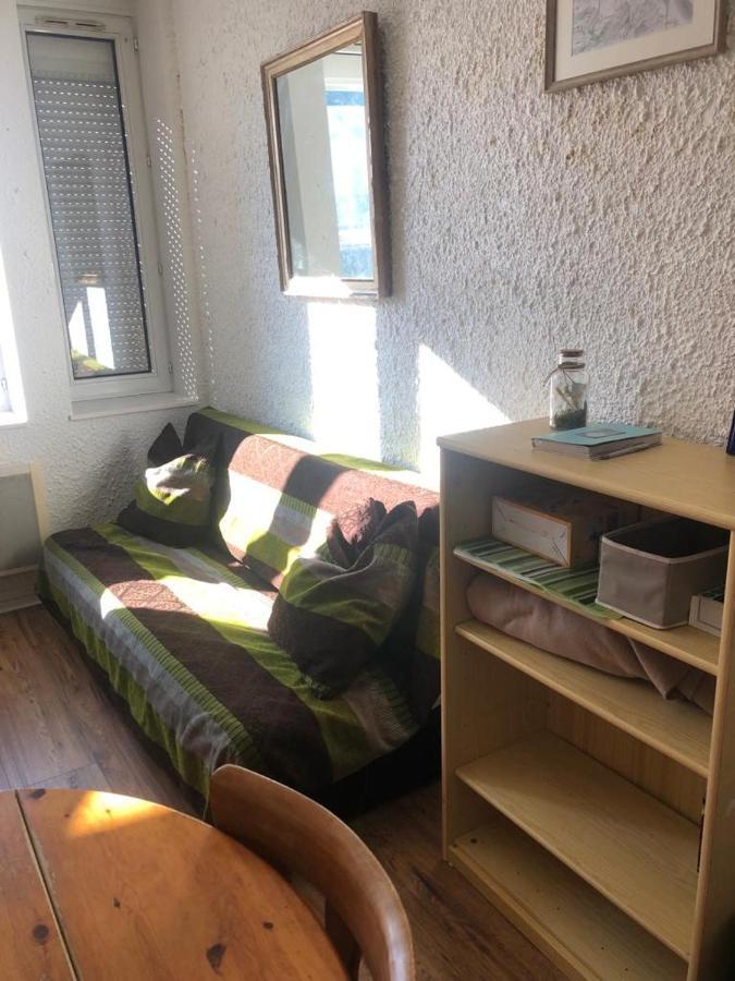 Le Francais, Studio Au Calme Proche De La Gare Besancon Bagian luar foto