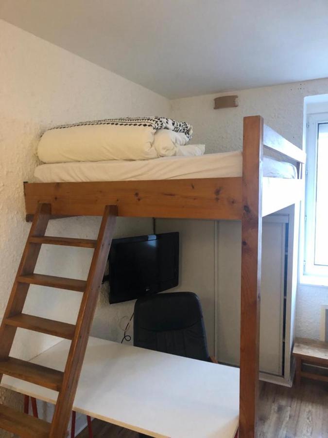 Le Francais, Studio Au Calme Proche De La Gare Besancon Bagian luar foto